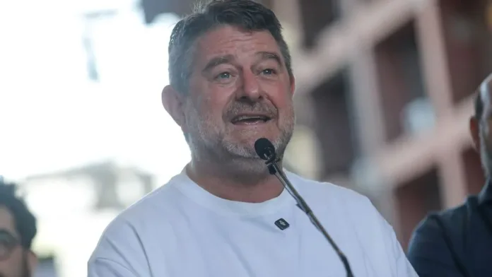 Claudio Orrego denuncia irregularidades tras filtración de chats entre Cariola y Hassler. Claudio Orrego denuncia irregularidades tras filtración de chats entre Cariola y Hassler.