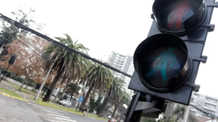 Corte de luz en Chile: más de 40 mil afectados en La Araucanía y Los Lagos. Corte de luz en Chile: más de 40 mil afectados en La Araucanía y Los Lagos.