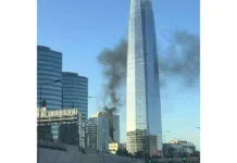 Emanación de humo en Costanera Center activa alarmas y genera preocupación.