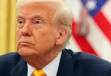 Donald Trump exige la retirada de su retrato tras desatar su furia.