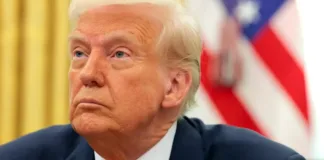 Donald Trump exige la retirada de su retrato tras desatar su furia.