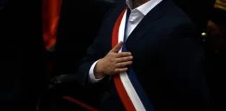 Líderes de partidos se reúnen para definir estrategias electorales 2025.