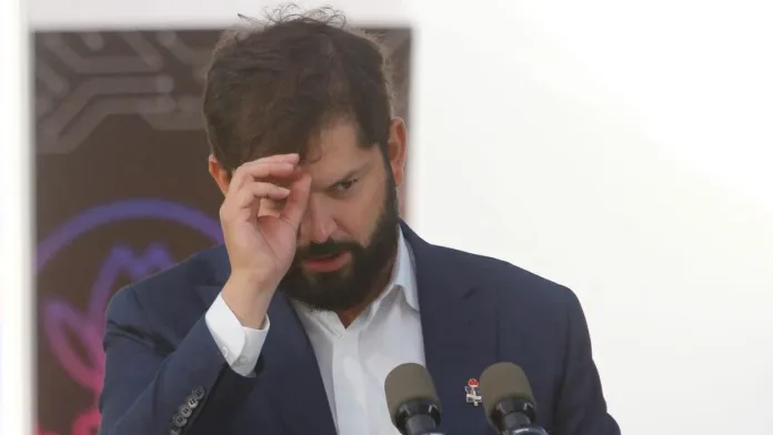 La Fiscalía cita al presidente Boric por la fallida compra de la casa de Allende. La Fiscalía cita al presidente Boric por la fallida compra de la casa de Allende.