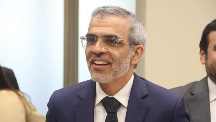 Luis Cordero asume oficialmente como nuevo ministro de Seguridad Pública. Luis Cordero asume oficialmente como nuevo ministro de Seguridad Pública.