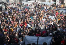 Protestas en Gaza: palestinos exigen recuperar sus vidas y derechos.