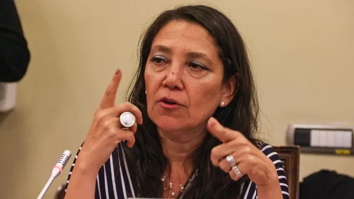 La Segpres critica el umbral del 5% como un 'fetiche' en la reforma política. La Segpres critica el umbral del 5% como un 'fetiche' en la reforma política.