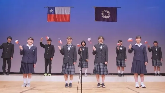 Cultura chilena en Japón: himnos y empanadas en una ciudad única. Cultura chilena en Japón: himnos y empanadas en una ciudad única.