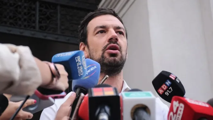 El alcalde Vodanovic reafirma su compromiso con la comuna y descarta la candidatura. El alcalde Vodanovic reafirma su compromiso con la comuna y descarta la candidatura.