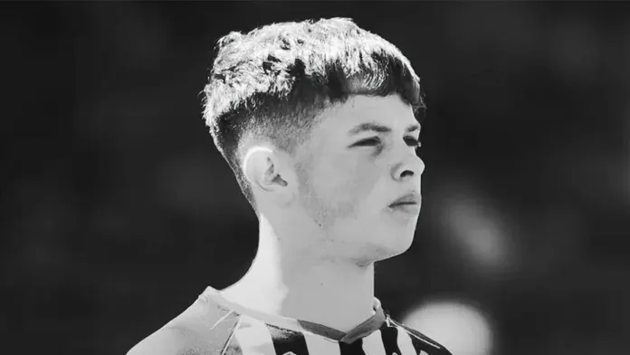 Tragedia en el deporte: asesinan a un joven futbolista uruguayo de 18 años. Tragedia en el deporte: asesinan a un joven futbolista uruguayo de 18 años.