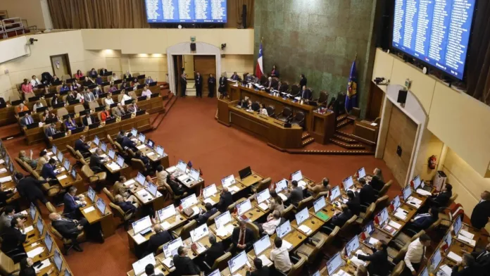 Cámara de Diputados rechaza proyecto que inhabilitaba nepotismo en cargos públicos. Cámara de Diputados rechaza proyecto que inhabilitaba nepotismo en cargos públicos.