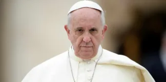 El Papa Francisco mejora y pasa breves momentos sin oxígeno