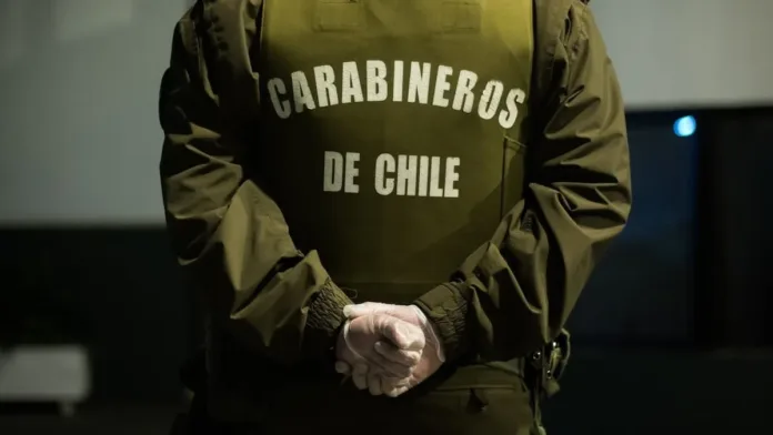 Mujer es asesinada a disparos durante una discusión en La Pintana. Mujer es asesinada a disparos durante una discusión en La Pintana.