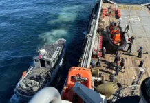 Balsa salvavidas hallada en Coronel: pescadores siguen desaparecidos.