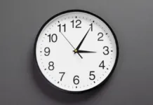 Descubre cómo ajustar tu reloj en el Cambio de Hora: ¿adelantar o atrasar?