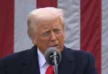 Trump celebra el "día de la liberación" con nuevos aranceles para Chile y el mundo.