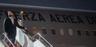 "Vuelvo a Chile con profundo orgullo": Boric califica su visita a India como exitosa.