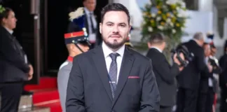Asesinato del jefe jurídico del Congreso de Guatemala en un centro comercial.