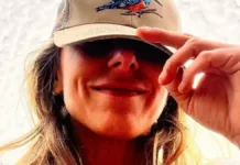 Mariana Derderián reflexiona sobre su entorno: "Tomo la pinza y me depilo personas".