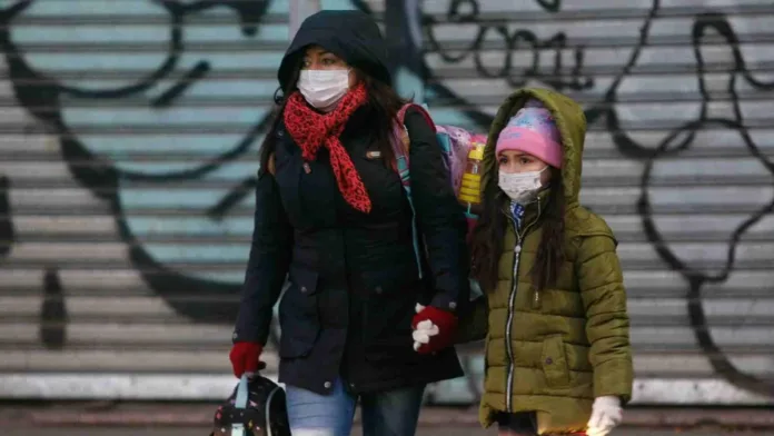 Los tres virus respiratorios más comunes en Chile: un análisis actual. Los tres virus respiratorios más comunes en Chile: un análisis actual.