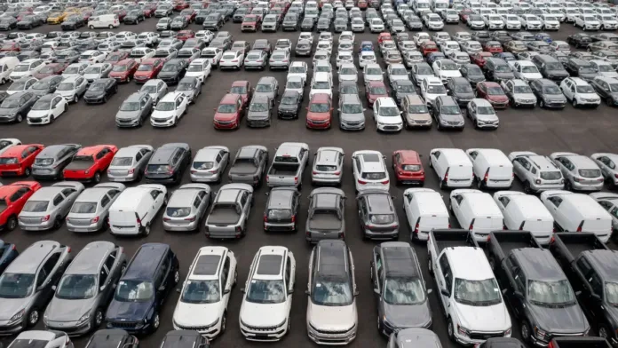 Tesla enfrenta cierre total en Nueva York por nueva propuesta legislativa. Tesla enfrenta cierre total en Nueva York por nueva propuesta legislativa.